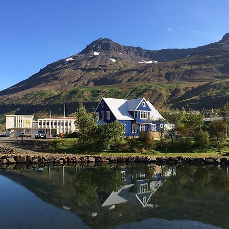 The Old Apothecary Hotel Egilsstaðir Buitenkant foto