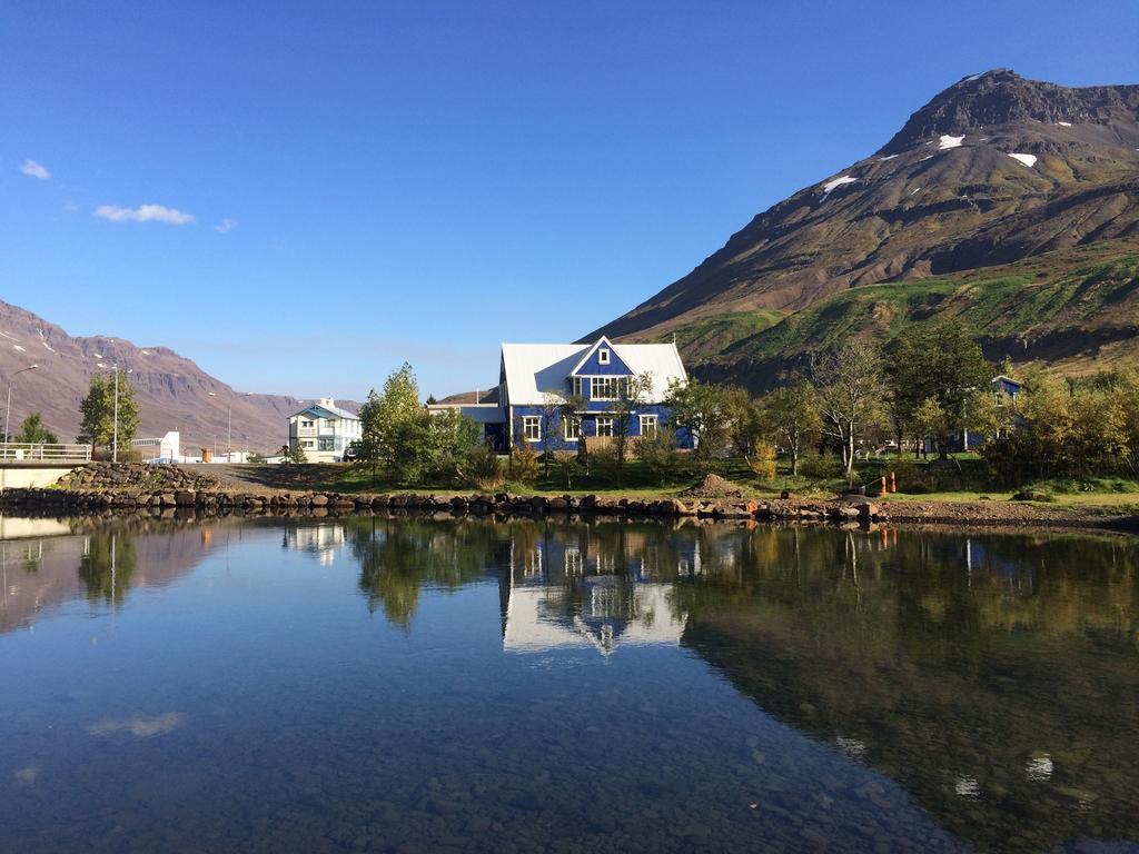 The Old Apothecary Hotel Egilsstaðir Buitenkant foto