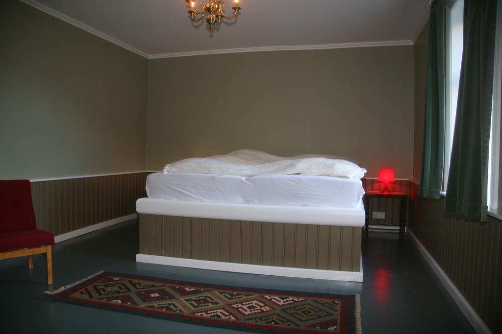The Old Apothecary Hotel Egilsstaðir Kamer foto